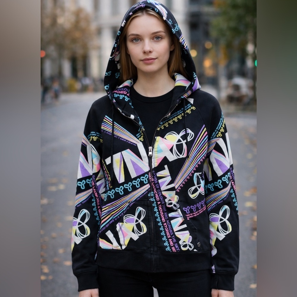 🛍️TNA Aritzia Graphic Zip Hoodie Multicolor Logo Streetwear Small